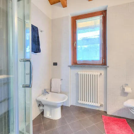 La Brezza Del Maggiore With View - Happy Apartament