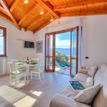 La Brezza Del Maggiore With View - Happy Apartment Laveno-Mombello