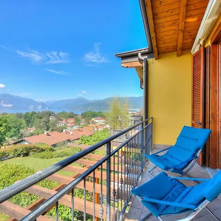 La Brezza Del Maggiore: With Terrace And View - Happy *