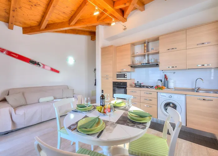 La Brezza Del Maggiore With View - Happy