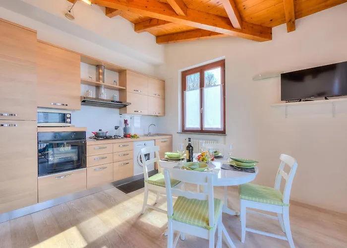 La Brezza Del Maggiore With View - Happy Apartamento Laveno-Mombello